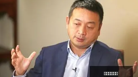 詹姆斯选择底薪加盟湖人，双方共识：旧时代已逝，新纪元来临